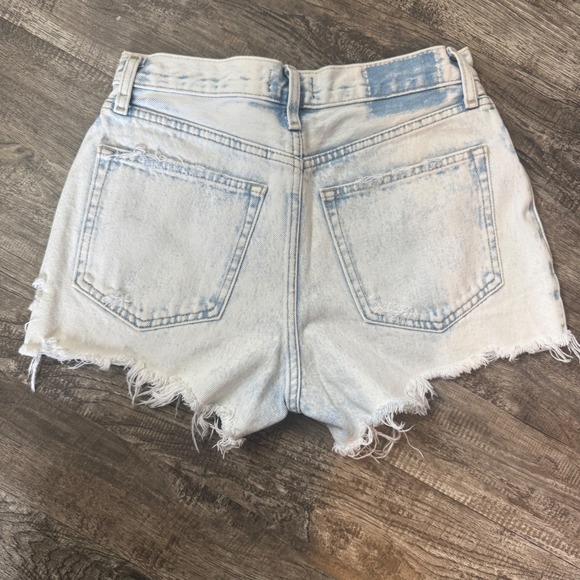 Abercrombie & Fitch Denim Shorts Annie High Rise Distressed Light Wash Size 26 - Picture 4 of 8